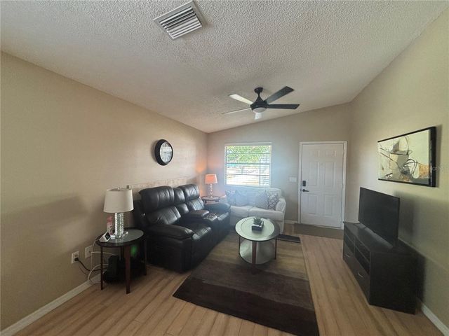 3866 59TH AVENUE W 3866, Bradenton, FL 34210