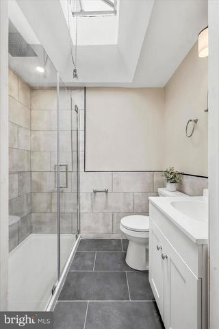 925 MAPLE AVE, Glenolden, PA 19036