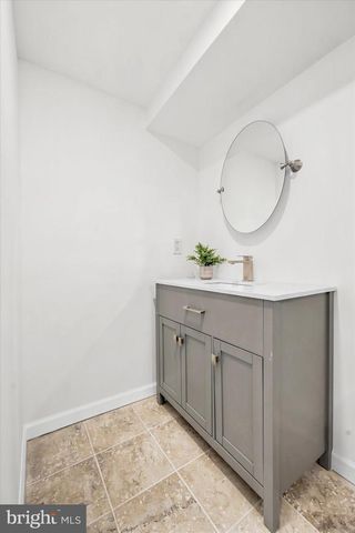 925 MAPLE AVE, Glenolden, PA 19036