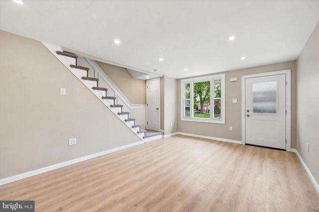 925 MAPLE AVE, Glenolden, PA 19036