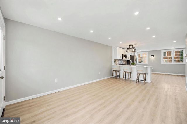 925 MAPLE AVE, Glenolden, PA 19036