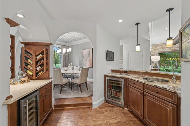 22 Watertree Court, Spring, TX 77380