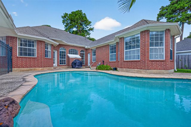18822 Mountain Shade Drive, Spring, TX 77388