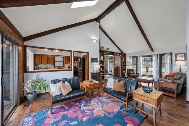 7912 HASKINS Street, Lenexa, KS 66215