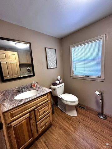 5112 Murray Road, Manhattan, KS 66503