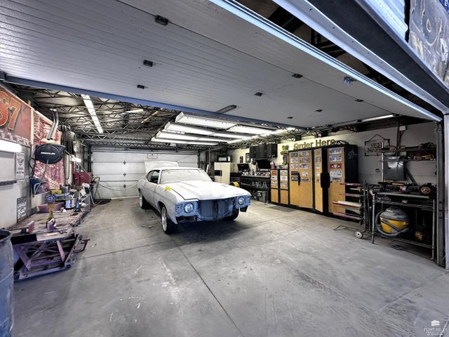 5112 Murray Road, Manhattan, KS 66503