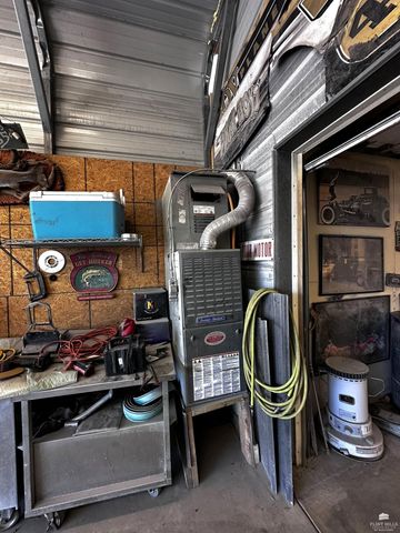 5112 Murray Road, Manhattan, KS 66503
