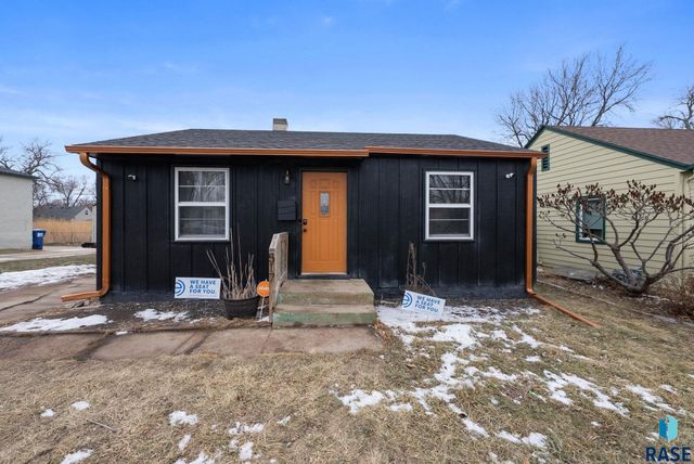 517 S Lyndale Ave Avenue, Sioux Falls, SD 57110
