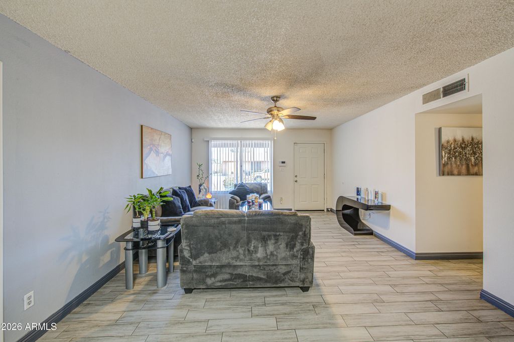 4230 W KALER Drive, Phoenix, AZ 85051 — photo 4