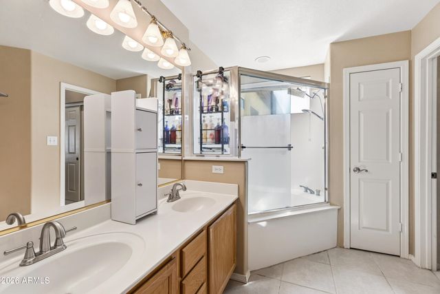 5044 E SIESTA Drive 3, Phoenix, AZ 85044