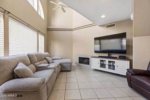 5044 E SIESTA Drive 3, Phoenix, AZ 85044