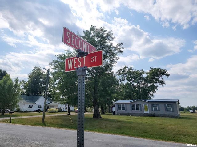 595 WEST Street, Louisville, IL 62858