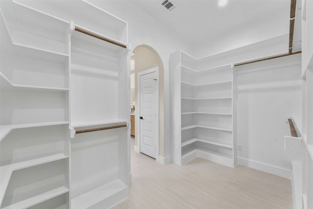 8914 Wadlington Avenue, Dallas, TX 75217