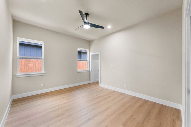 8914 Wadlington Avenue, Dallas, TX 75217