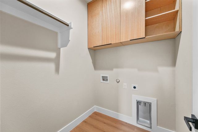 8914 Wadlington Avenue, Dallas, TX 75217