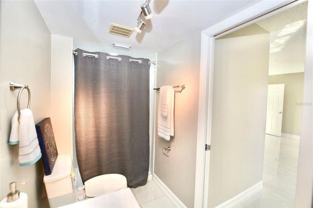 14540 DIPLOMAT DRIVE, Tampa, FL 33613