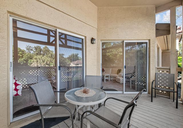 4783 Via Palm Lakes 121, West Palm Beach, FL 33417