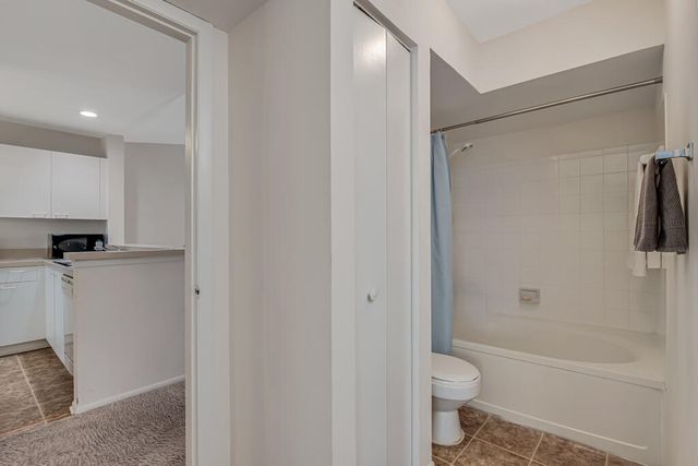 4783 Via Palm Lakes 121, West Palm Beach, FL 33417