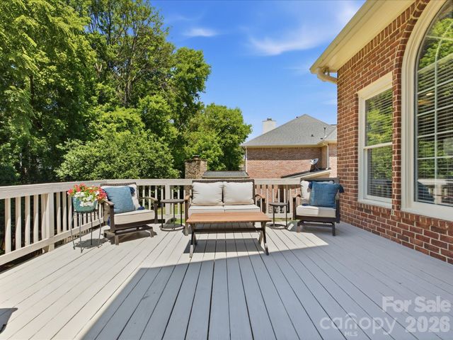 8916 Abrell Walk Court, Charlotte, NC 28226