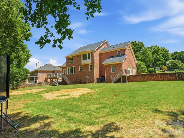 8916 Abrell Walk Court, Charlotte, NC 28226