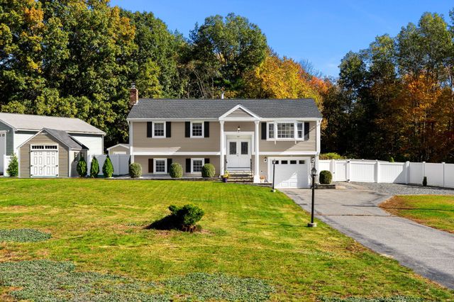 281 Beech St, Tewksbury, MA 01876