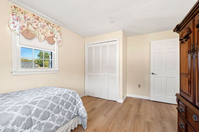 281 Beech St, Tewksbury, MA 01876