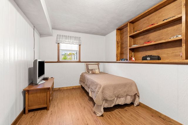 281 Beech St, Tewksbury, MA 01876