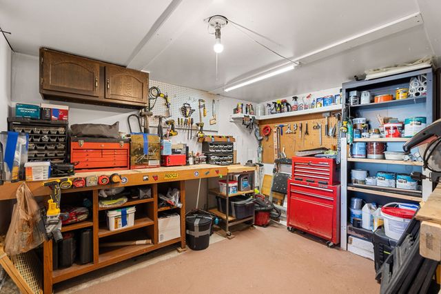 281 Beech St, Tewksbury, MA 01876