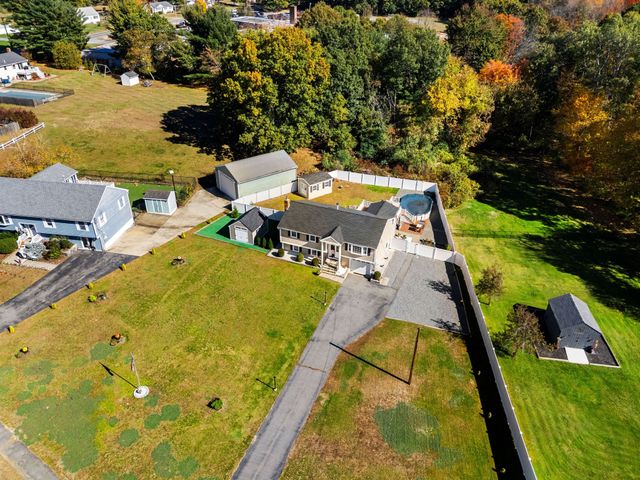 281 Beech St, Tewksbury, MA 01876