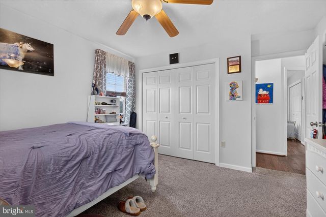 240 MATTHEW DR, New Oxford, PA 17350