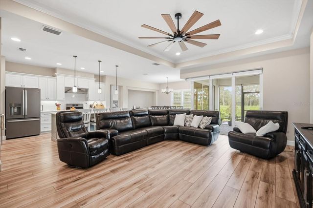 5131 SOUTHERN VALLEY LOOP, Brooksville, FL 34601