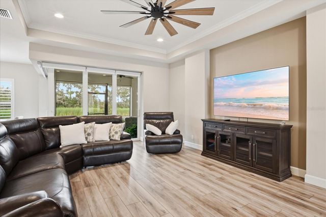 5131 SOUTHERN VALLEY LOOP, Brooksville, FL 34601