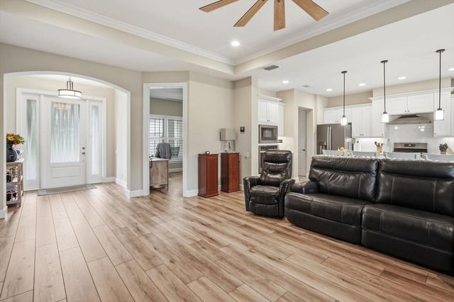 5131 SOUTHERN VALLEY LOOP, Brooksville, FL 34601