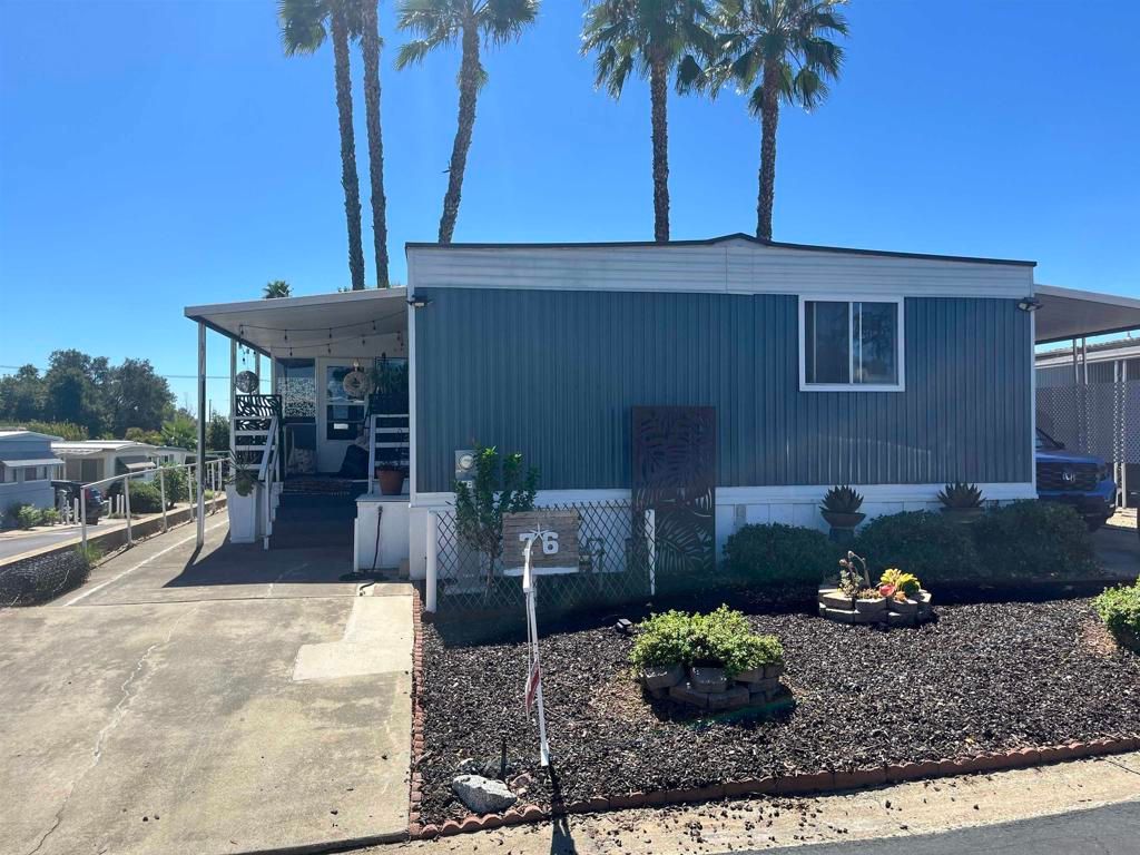 1120 E Mission Road 76, Fallbrook, CA 92028