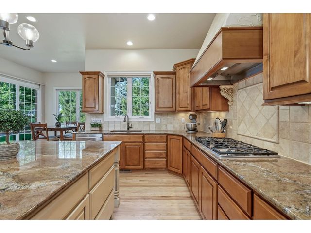 2703 Treasure Cove Rd, Fort Collins, CO 80524