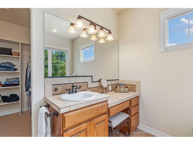 2703 Treasure Cove Rd, Fort Collins, CO 80524