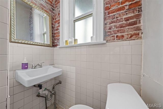 3630 Bamberger Avenue, St Louis, MO 63116