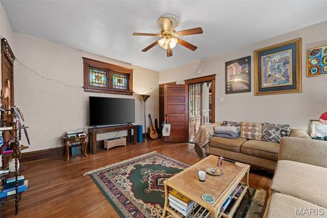 3630 Bamberger Avenue, St Louis, MO 63116