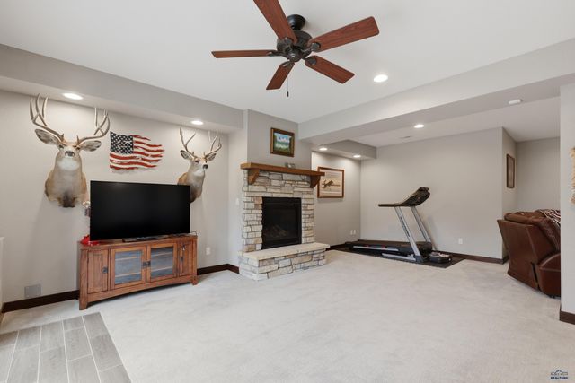 2750 GOLD CREEK PL, Rapid City, SD 57702