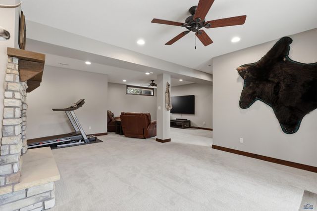 2750 GOLD CREEK PL, Rapid City, SD 57702