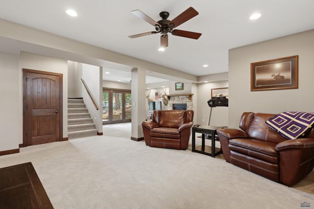 2750 GOLD CREEK PL, Rapid City, SD 57702