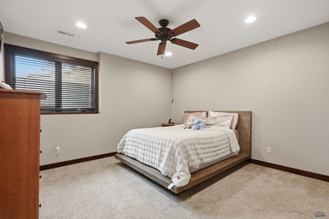 2750 GOLD CREEK PL, Rapid City, SD 57702