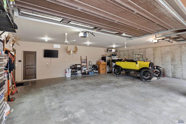 2750 GOLD CREEK PL, Rapid City, SD 57702