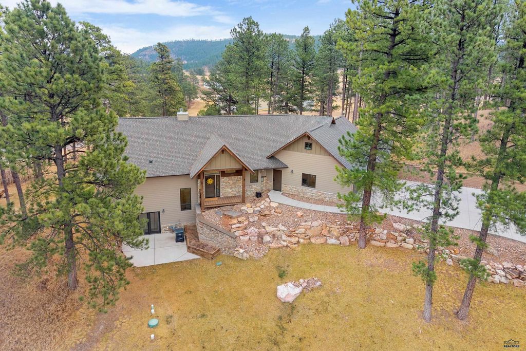 2750 GOLD CREEK PL, Rapid City, SD 57702