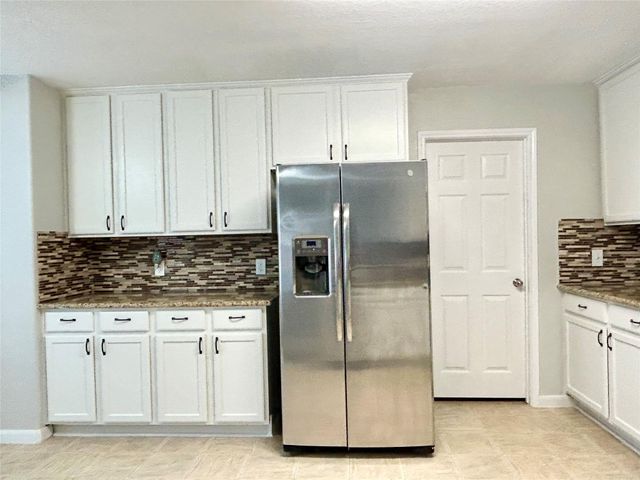 21618 Falvel Lake Drive, Spring, TX 77388