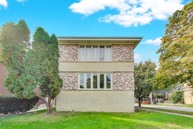 1086 N Northwest Highway G, Park Ridge, IL 60068