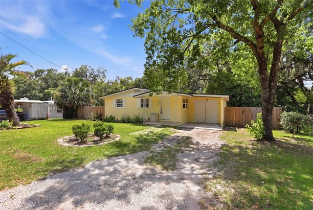 810 S MASSACHUSETTS AVENUE, Deland, FL 32724