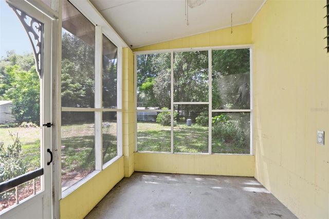 810 S MASSACHUSETTS AVENUE, Deland, FL 32724