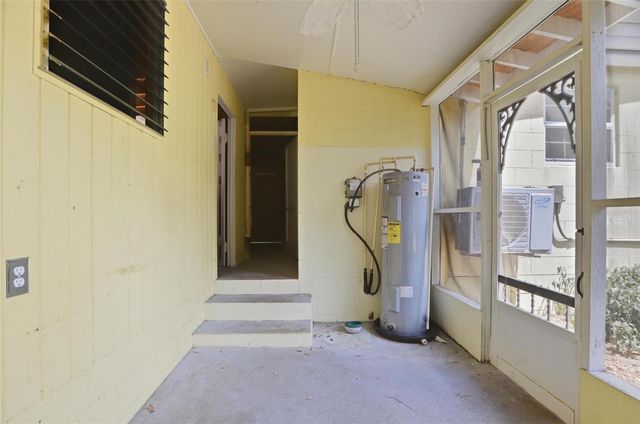 810 S MASSACHUSETTS AVENUE, Deland, FL 32724
