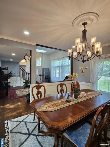 11 Fox Hill Drive, Wayne, NJ 07470